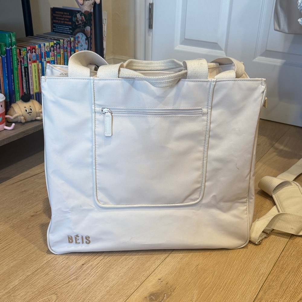 Beis East to West Tote